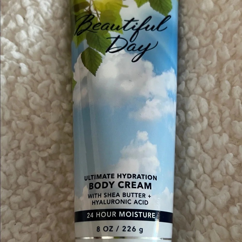Bath & Body Works Beautiful Day Body Cream - 8 ounces